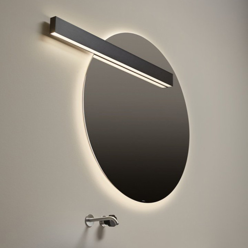 картинка ANTONIO LUPI LUCENTE Светильник 540х45х90 мм, со светодиодной прямой и непрямой подсветкой, крашенный черный алюминий, накладка из зеркального стекла от магазина Сантехстрой