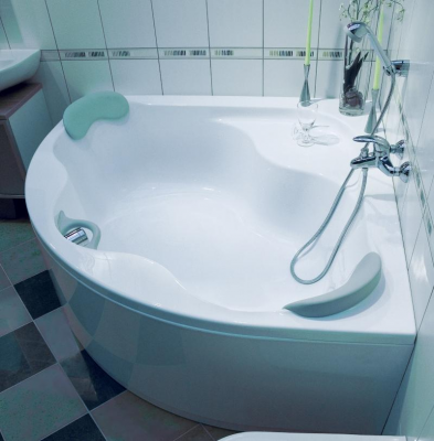 картинка Акриловая ванна Ravak New Day 140x140 C651000000 от магазина Сантехстрой