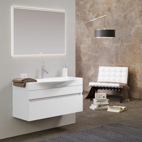 картинка Зеркало Aqwella UM 100 с подсветкой um0210 от магазина Сантехстрой