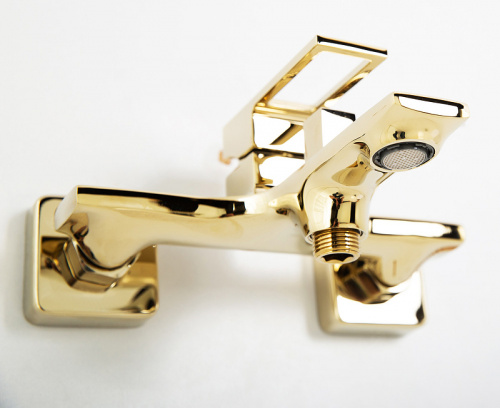 фото смеситель для ванны belbagno luce luc-vas-oro золото