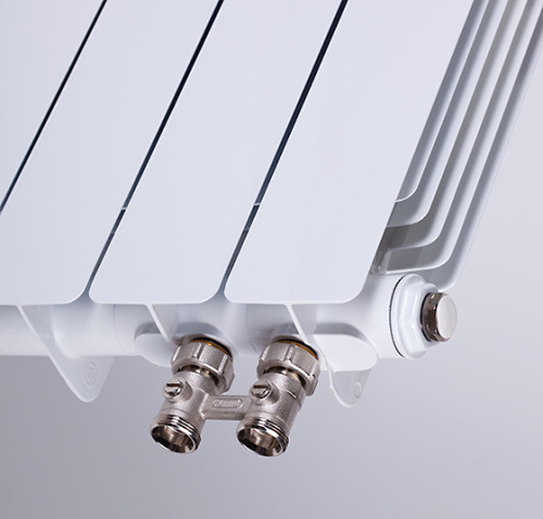 картинка Радиатор биметаллический RIFAR BASE Ventil 500 х 8 секций подключение нижнее (правое)(BASE Ventil VR) (R50008НПП) от магазина Сантехстрой