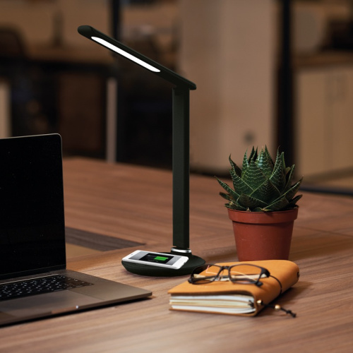 картинка Светильник настольный REXANT Status LED,  USB-зарядка устройств,  2700-6500 К,  диммирование,  220 В,  эффект тиснения под кожу от магазина Сантехстрой