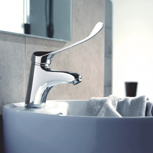 картинка Смеситель для раковины с хирургической ручкой Haiba (HB1054) от магазина Сантехстрой