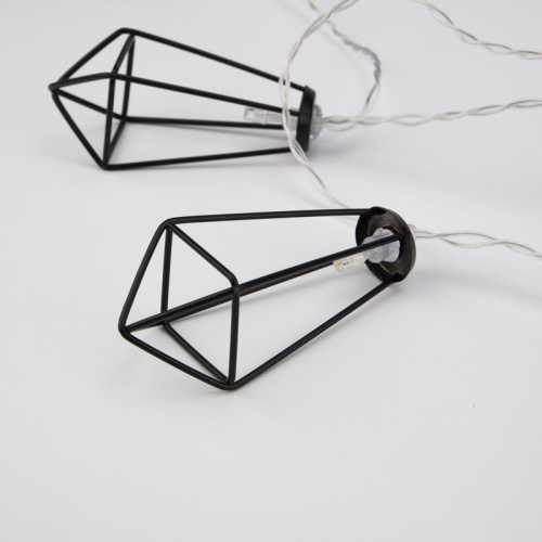 картинка Гирлянда светодиодная Кристаллы черные 10 LED,  1,5 м,  прозрачный ПВХ,  теплый белый свет свечения,  2 х АА (батарейки не в комплекте) NEON-NIGHT от магазина Сантехстрой