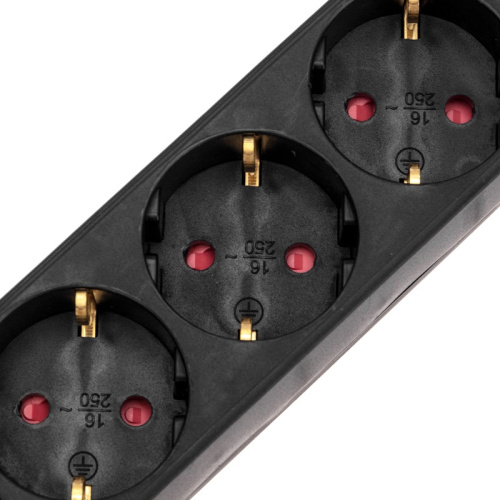 картинка Удлинитель STANDARD 5 гнезд,  5м,  3х1,0мм²,  с/з,  с выключателем,  черный REXANT от магазина Сантехстрой