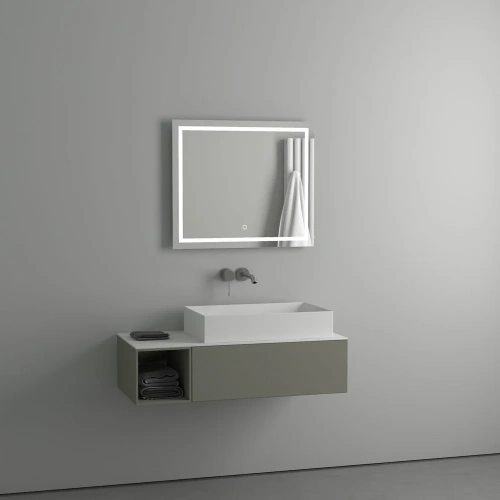 картинка Зеркало Evoform Ledline BY 2434 70х60 от магазина Сантехстрой