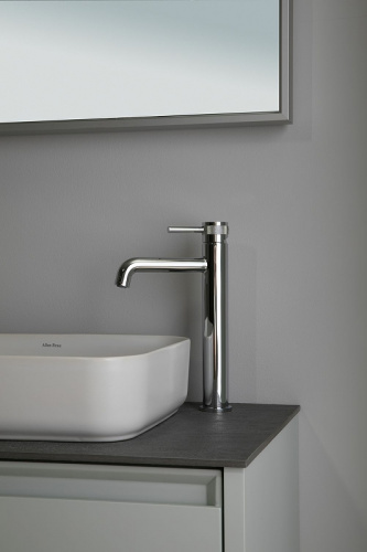 картинка Смеситель для раковины Allen Brau 5.31002-31 Черный от магазина Сантехстрой