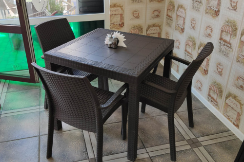 картинка Bica, Италия Стул B:rattan INDIANA с подлокотниками, коричневый от магазина Сантехстрой