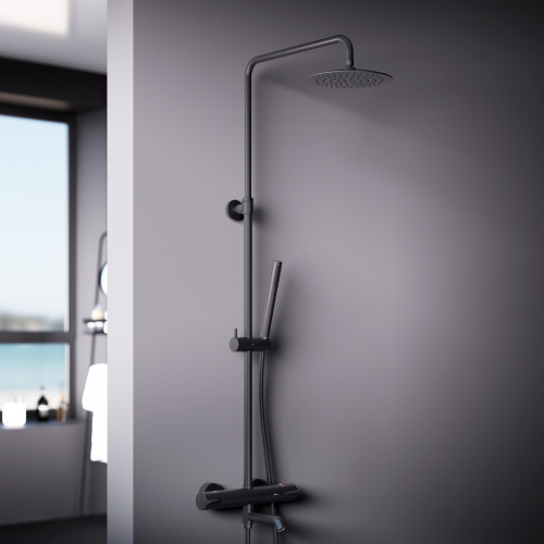 картинка 936810300 Scandinavian Pure душевая система с ванно  душевым ТМС смесителем, чёрный от магазина Сантехстрой