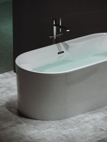 картинка FB16 Ванна акриловая отдельностоящая 1700*800*600мм бел. слив-перелив в комплекте, хром от магазина Сантехстрой