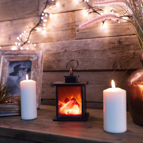 картинка Светодиодный камин Кантри с эффектом живого огня 12х12х18,5 см,  батарейки 3хАА (не в комплекте) от магазина Сантехстрой