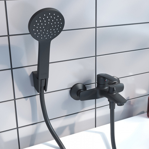 картинка Смеситель для ванны черный IDDIS Ray (RAYBL02i02) от магазина Сантехстрой