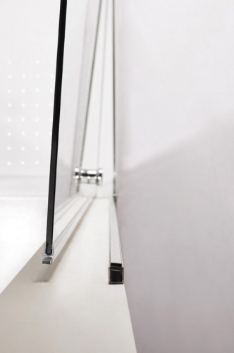 картинка Душевая дверь в нишу Cezares Eco B-1 60 профиль Хром стекло прозрачное от магазина Сантехстрой