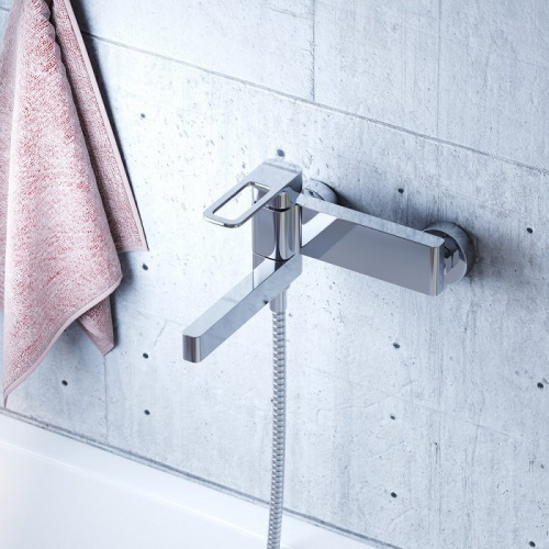 картинка Смеситель для ванны IDDIS Slide (SLISB00i02WA) от магазина Сантехстрой