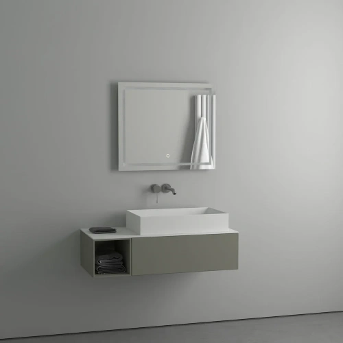 картинка Зеркало Evoform Ledline BY 2434 70х60 от магазина Сантехстрой