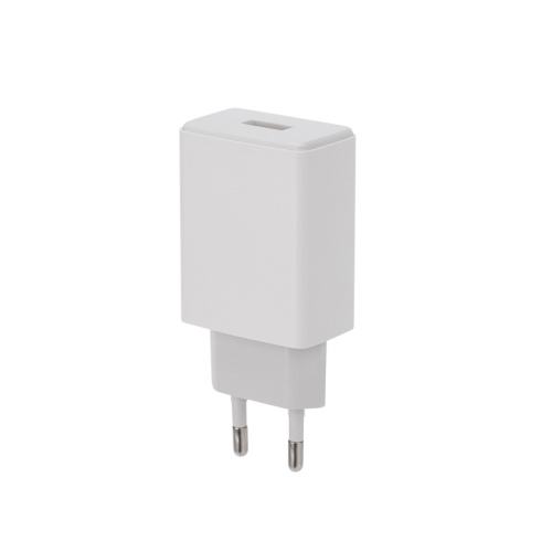 картинка Сетевое зарядное устройство для iPhone/iPad REXANT USB,  5V,  2.1 A,  белое от магазина Сантехстрой