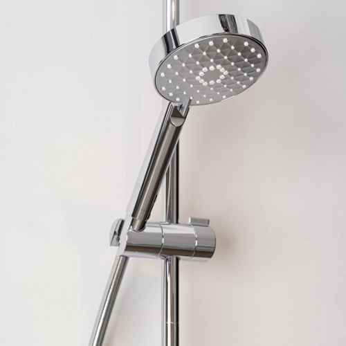 картинка Душевая система Jacob Delafon e26237-cp Хром 470x720 от магазина Сантехстрой