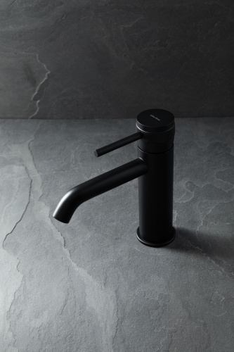 картинка Смеситель для раковины Allen Brau Priority 5.31A01-31 черный матовый от магазина Сантехстрой