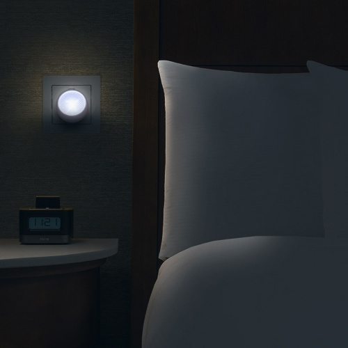 картинка Светодиодный ночник мини 220 В с датчиком «день-ночь» от магазина Сантехстрой