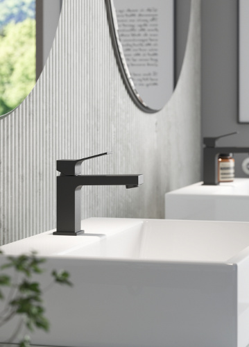 картинка Смеситель для раковины Bossini Aki Z00707.073 Черный матовый от магазина Сантехстрой