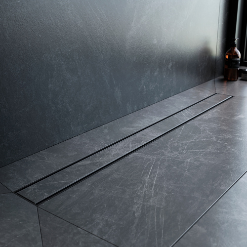 картинка W02SC-U11-090-04BM PrimeFlow Трап для душа линейный универс затвор Tile 90см цвет черн мат от магазина Сантехстрой