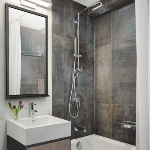 картинка Зеркало Silver mirrors фр-1746 Черное от магазина Сантехстрой