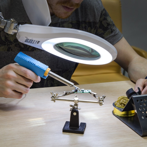 картинка Лупа на струбцине круглая 5D с подсветкой 72 SMD,  сенсорный регулятор яркости,  ø115мм,  белая (8066D) REXANT от магазина Сантехстрой