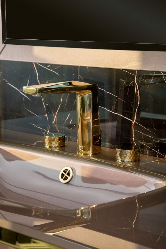 картинка Смеситель для раковины Boheme Venturo 150-G-DIAMOND Золото глянцевое от магазина Сантехстрой
