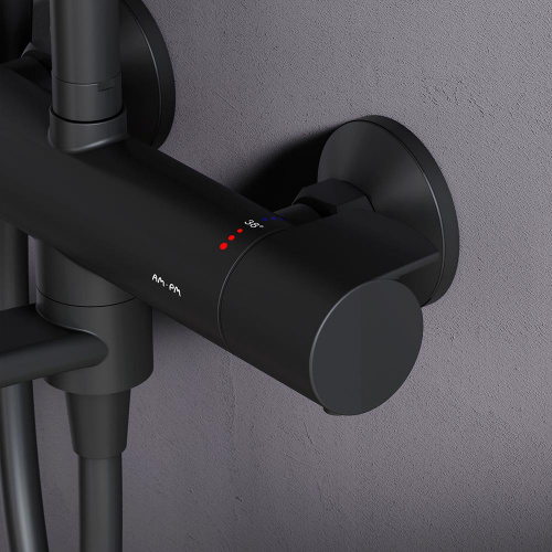 картинка F0785A522 X-Joy, душ.система:  см-ль д/ванны/душа с ТМС, душ.штанга,верхний душ 220мм, ручн душ,черн от магазина Сантехстрой