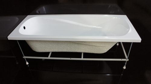 картинка Ванна Loranto Arctica 160х70 с каркасом и экраном, ABS пластик, белая (CS00025378) от магазина Сантехстрой