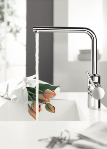 картинка Смеситель для кухонной мойки KLUDI L-INE однорычажный, хром (428140577) от магазина Сантехстрой