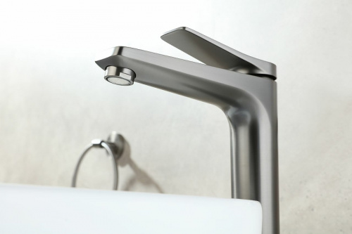 картинка Смеситель для раковины Lemark Bronx (LM3709GM) от магазина Сантехстрой