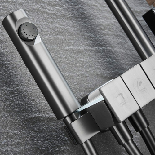 картинка Душевая система Black&White Universe UK5012MG 5012MG Gun Metal от магазина Сантехстрой