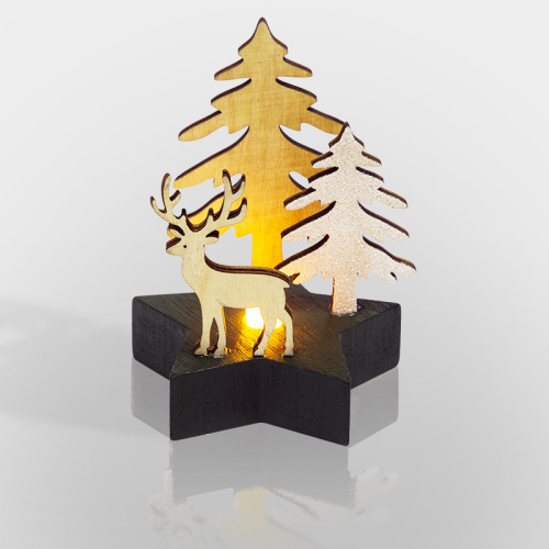 картинка Деревянная фигурка с подсветкой Олень в лесу 9x8x10 см от магазина Сантехстрой