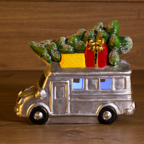 картинка Керамическая фигурка Автобус с елкой 19x9x16 см от магазина Сантехстрой